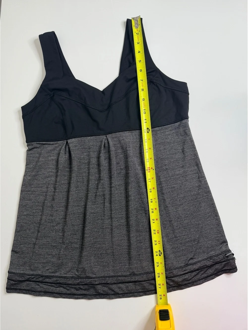 Lululemon Women’s Run Tame Me Tank Size 12